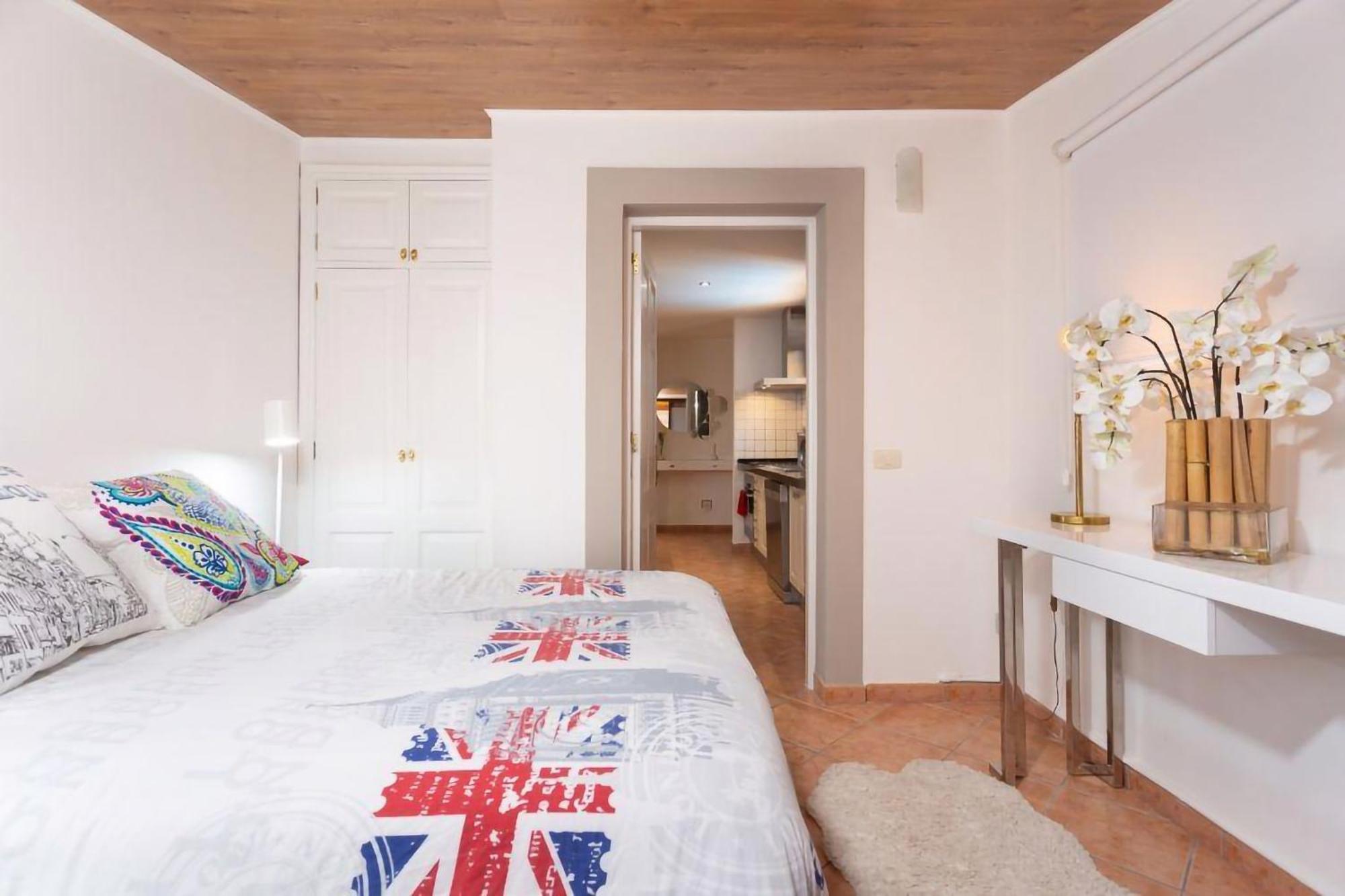 Eden Rentals Elite Palace Suites 阿德耶 外观 照片