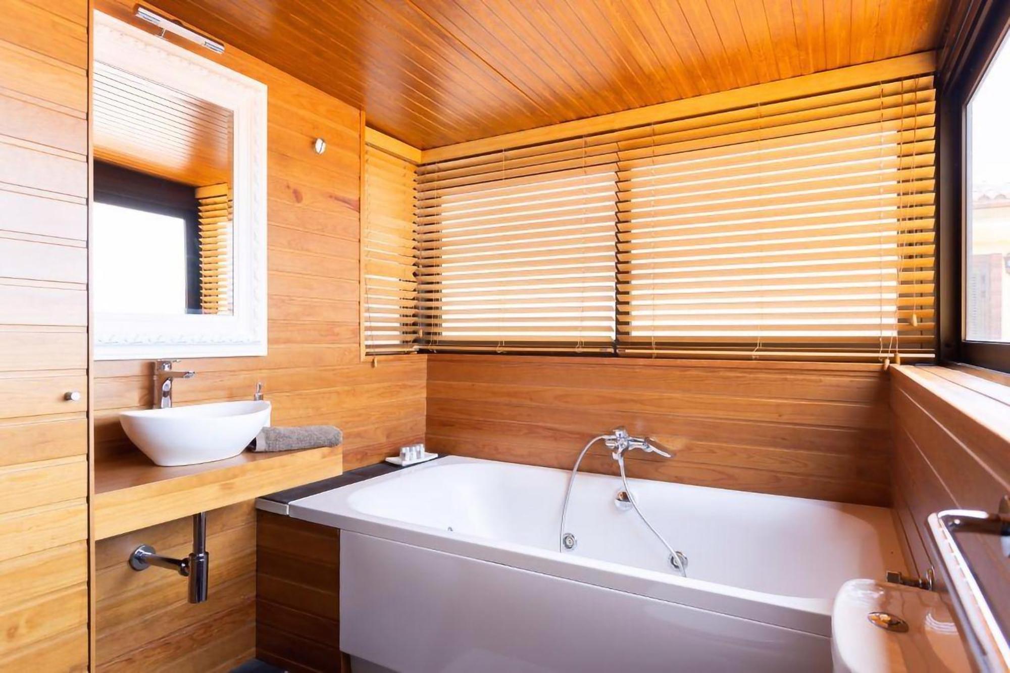 Eden Rentals Elite Palace Suites 阿德耶 外观 照片