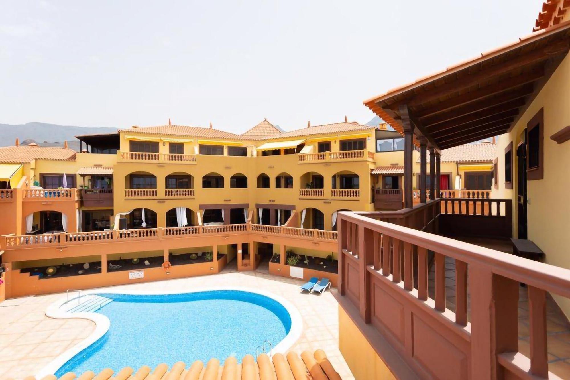 Eden Rentals Elite Palace Suites 阿德耶 外观 照片