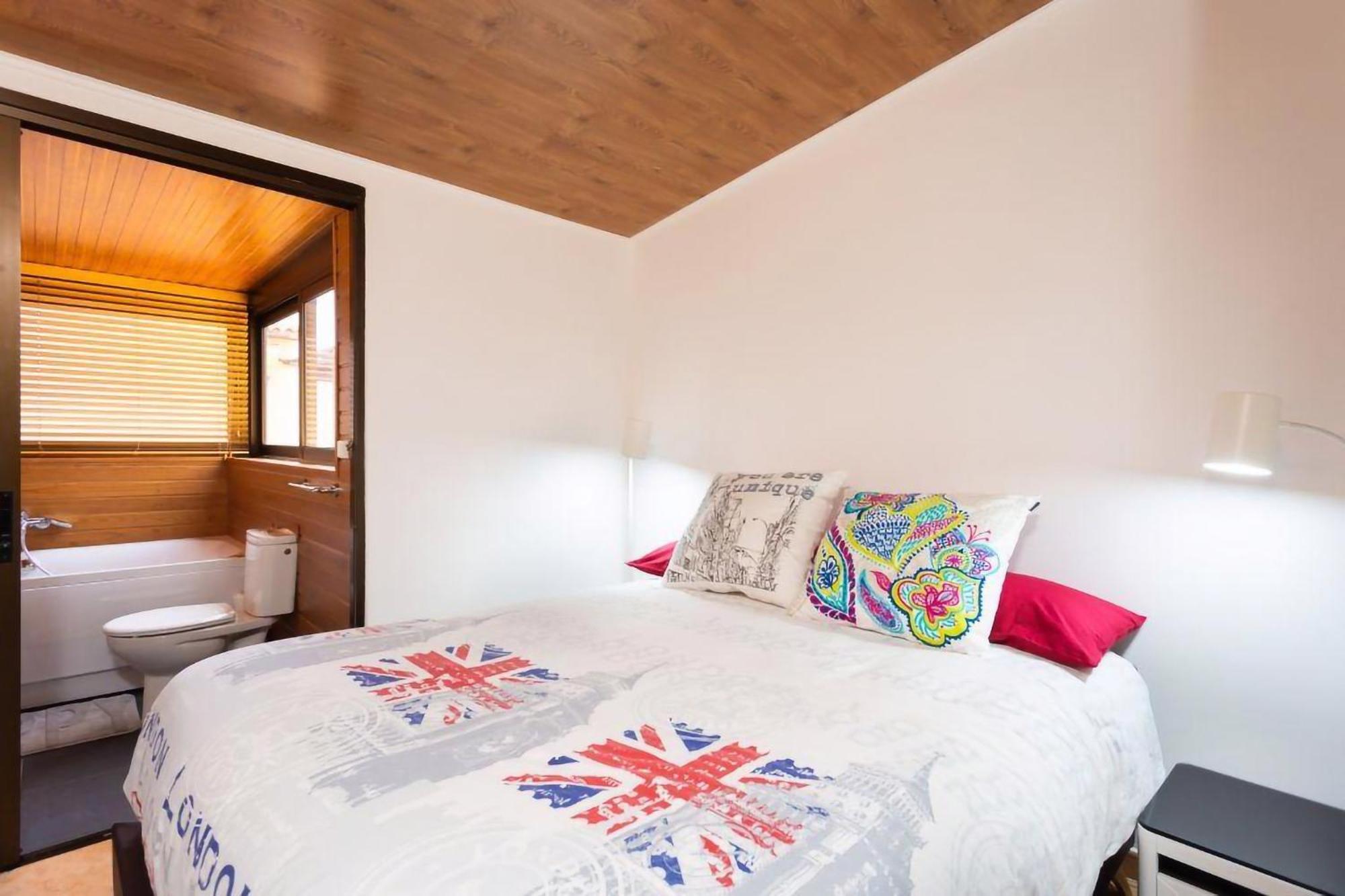 Eden Rentals Elite Palace Suites 阿德耶 外观 照片