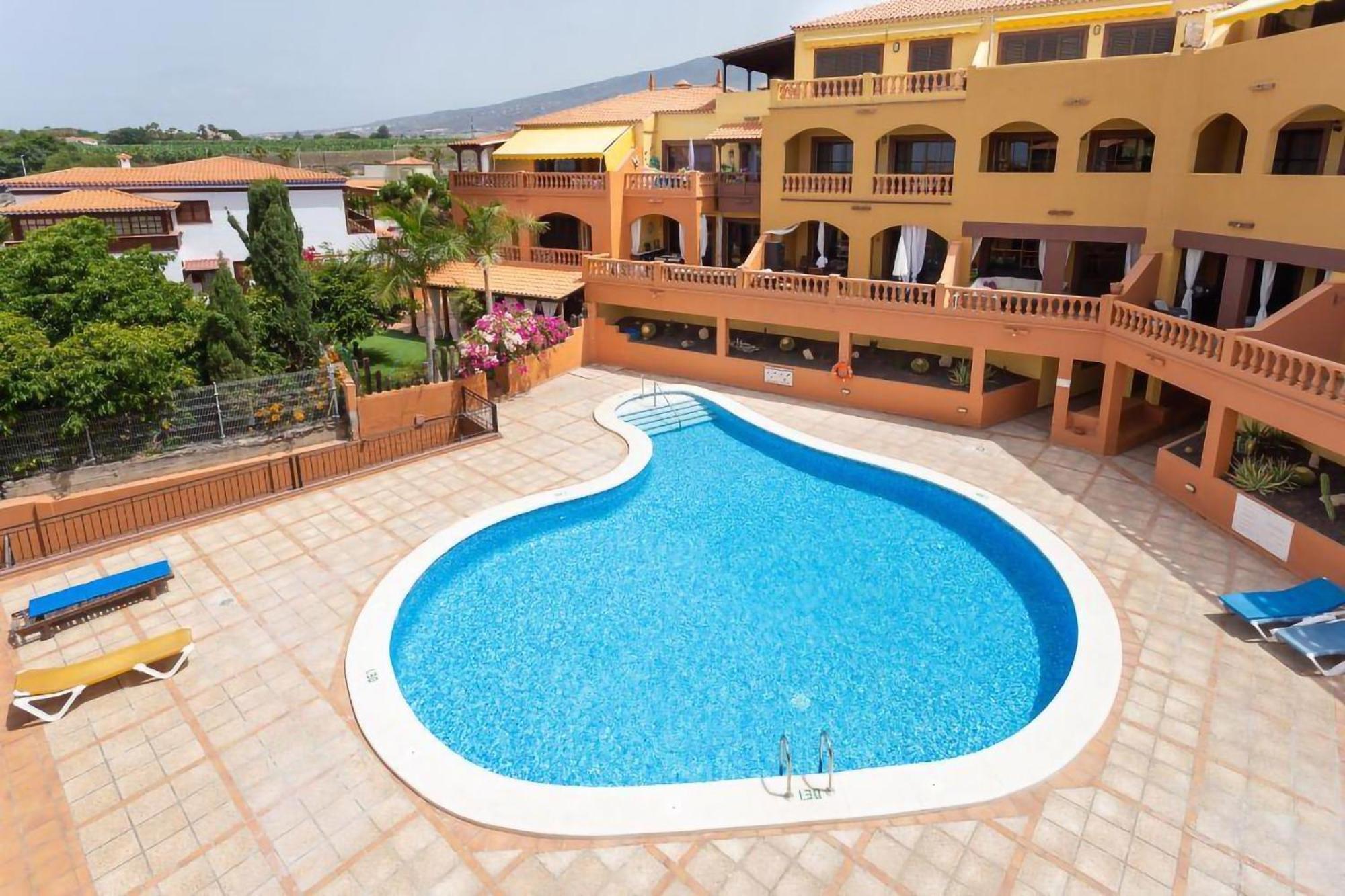 Eden Rentals Elite Palace Suites 阿德耶 外观 照片