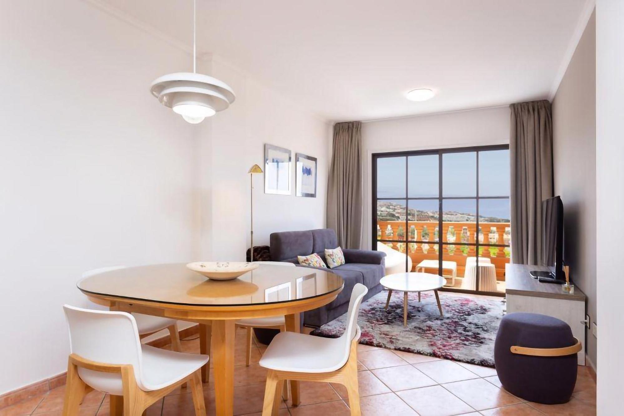 Eden Rentals Elite Palace Suites 阿德耶 外观 照片